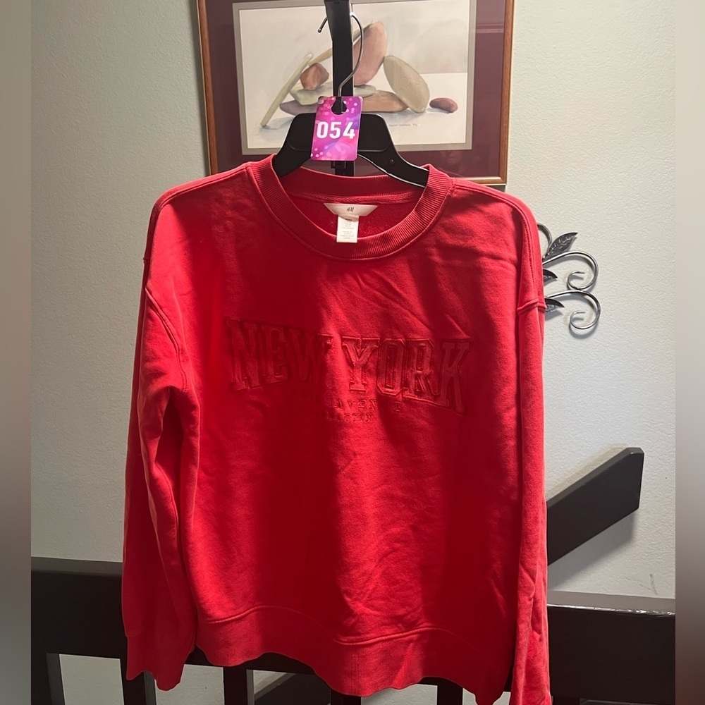H&M Vibrant Coral Crewneck Sweatshirt Medium #054